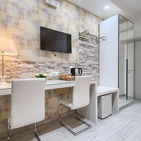 Relais Vatican Secret Pensión 3*